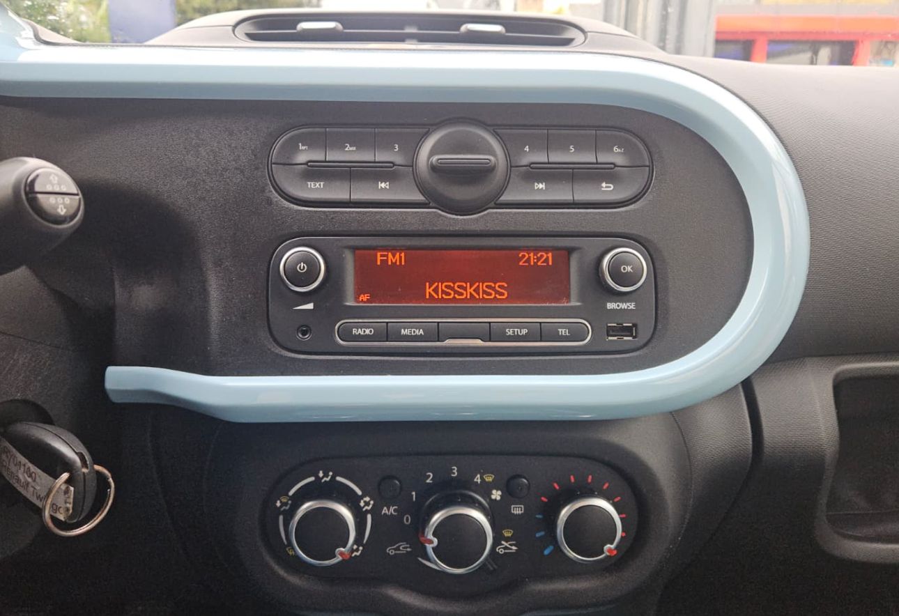 Renault Twingo CABRIO 1000 cc