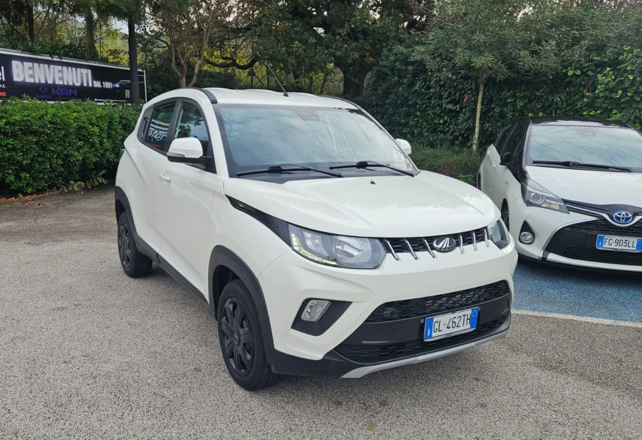 MAHINDRA KUV 100 K6+ 1200 cc