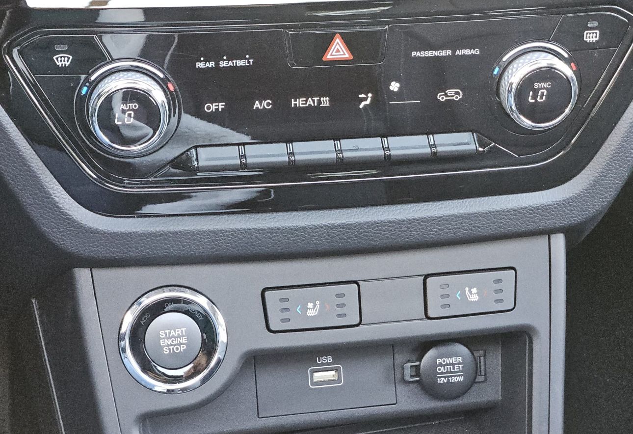 SSANGYONG KORANDO E-MOTION TITANIUM PLUS 0 cc