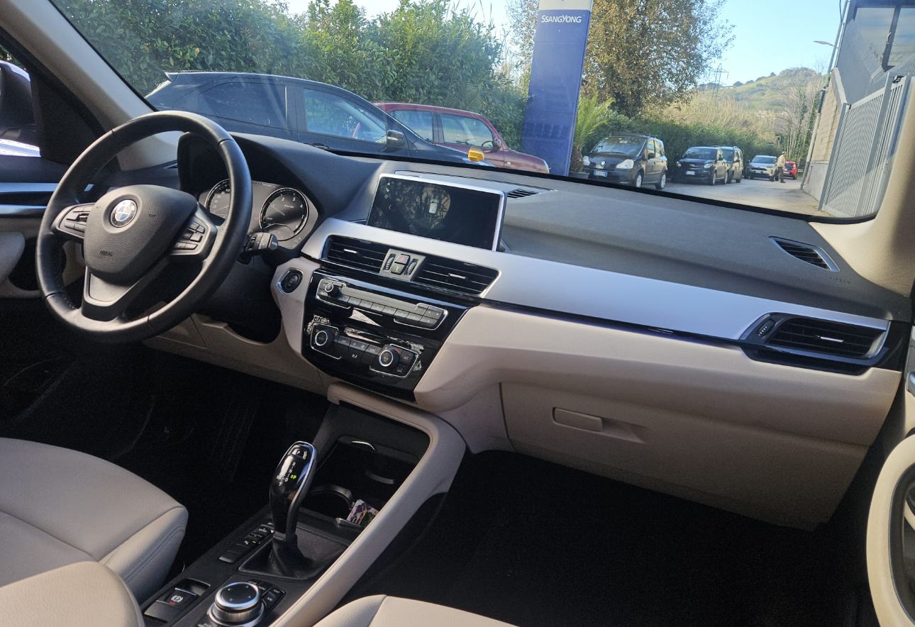 BMW X1 116d S DRIVE Business Advantage 1500 cc