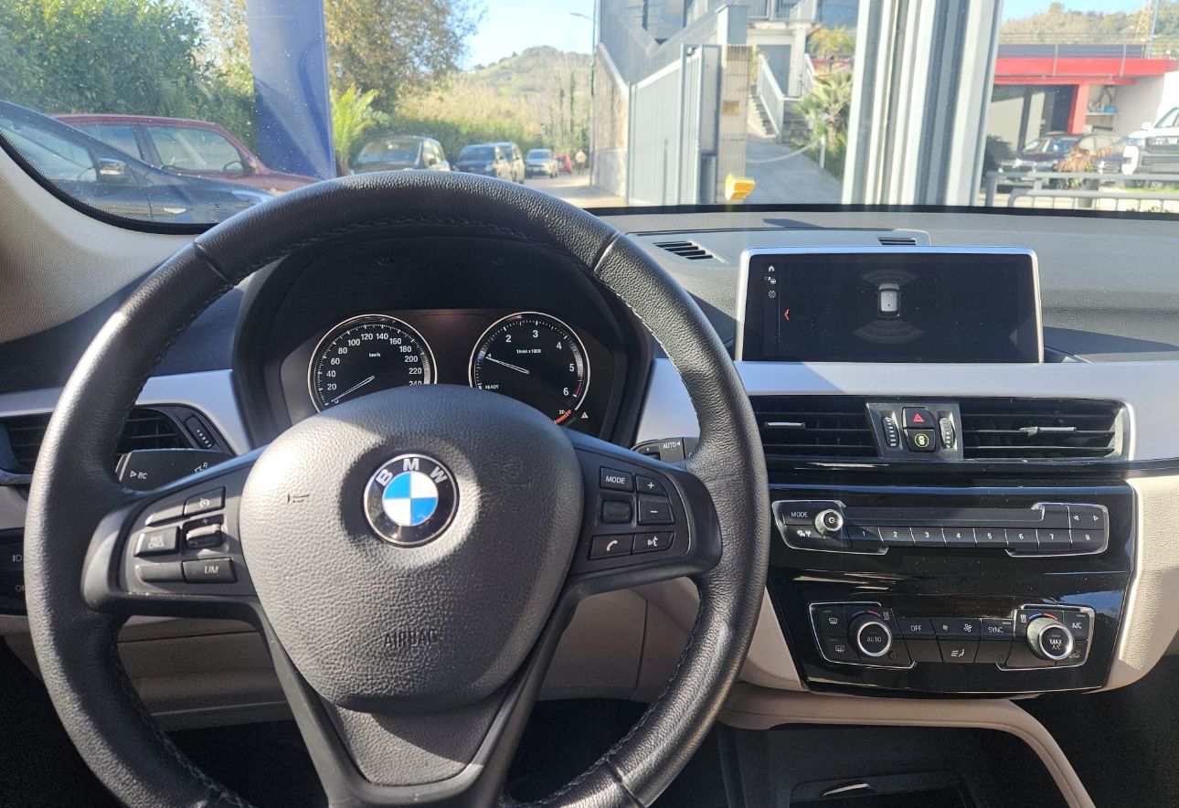 BMW X1 116d S DRIVE Business Advantage 1500 cc