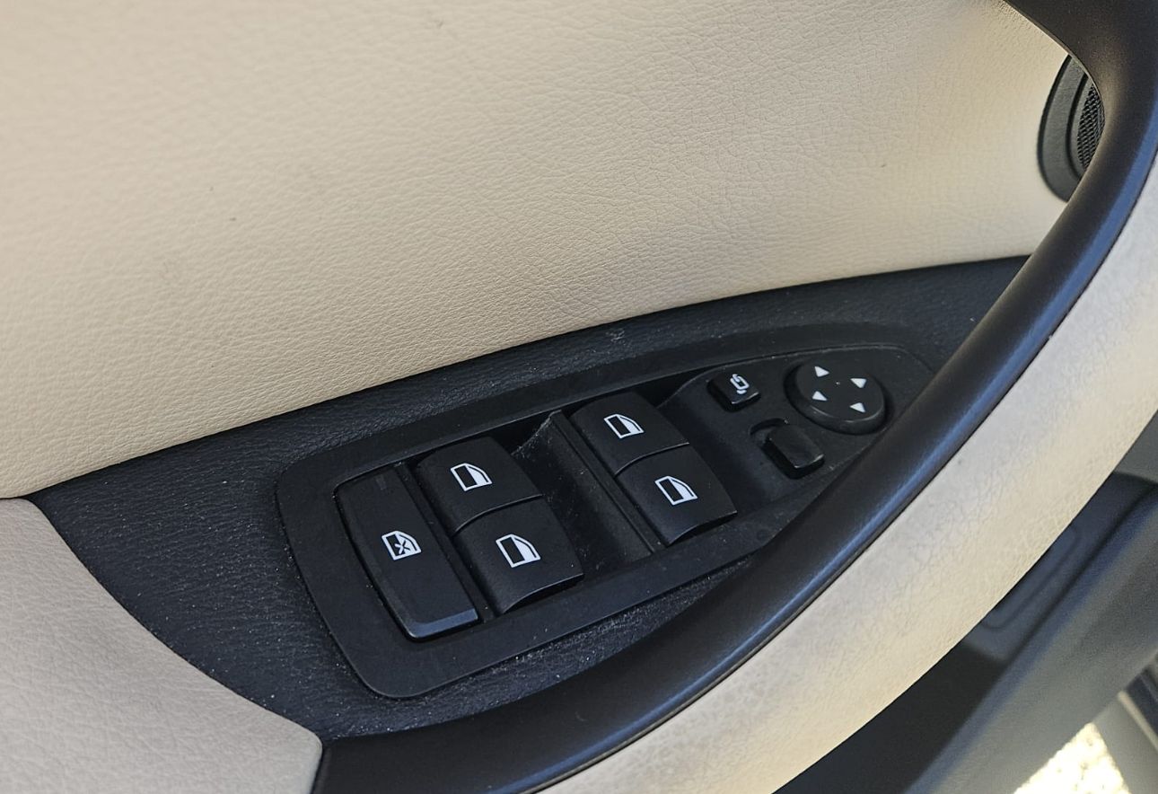 BMW X1 116d S DRIVE Business Advantage 1500 cc