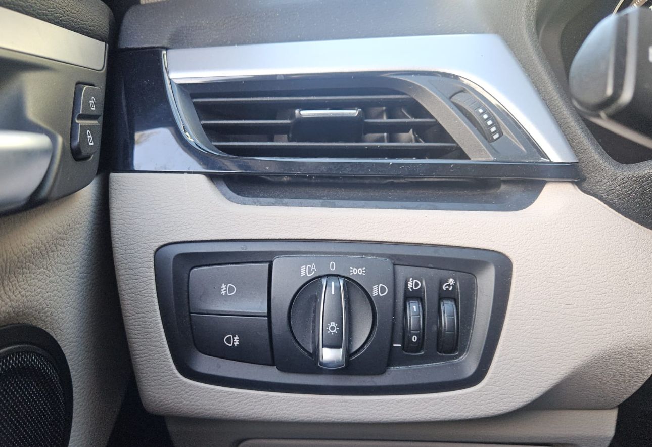 BMW X1 116d S DRIVE Business Advantage 1500 cc