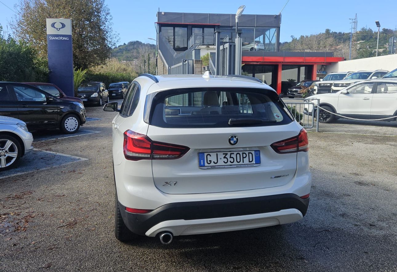 BMW X1 116d S DRIVE Business Advantage 1500 cc