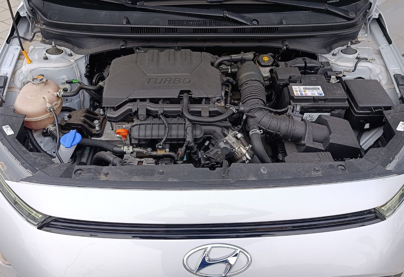 Hyundai BAYON HYBRID 1000 cc