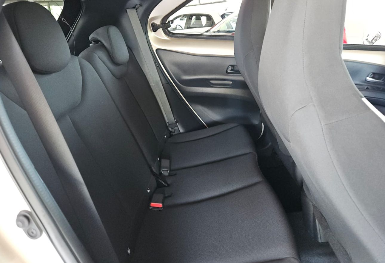 Toyota AYGO X TREND 1000 cc
