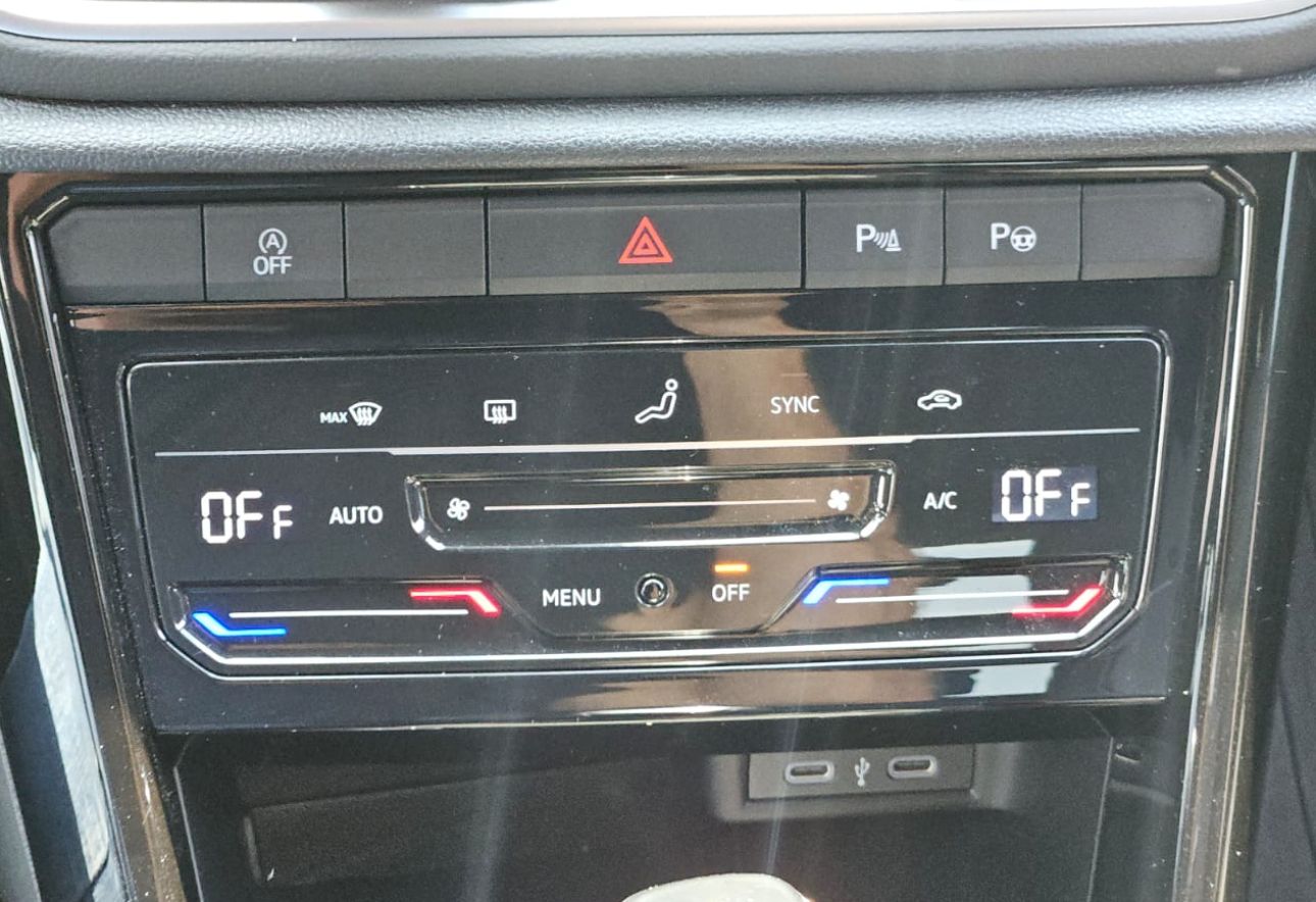Volkswagen T-Roc R-Line 1500 cc
