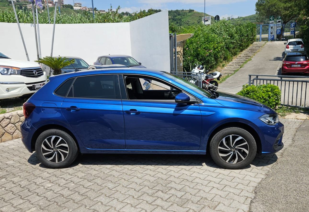 Volkswagen POLO Edition Plus 1000 cc