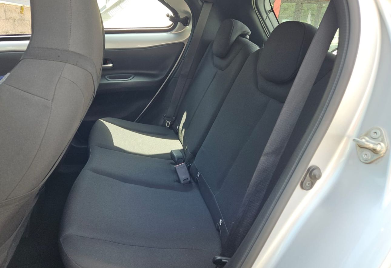 Toyota AYGO X ACTIVE PLUS 1000 cc