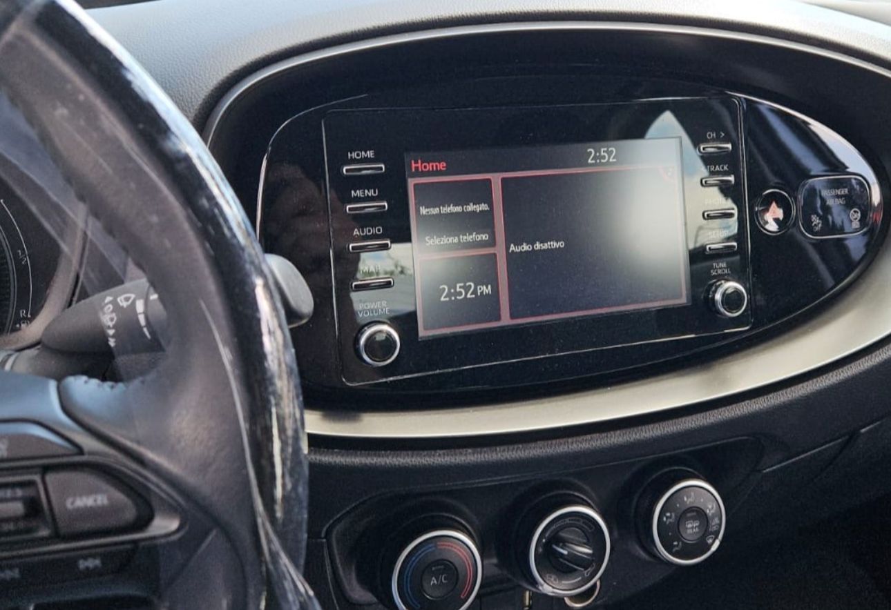 Toyota AYGO X ACTIVE PLUS 1000 cc