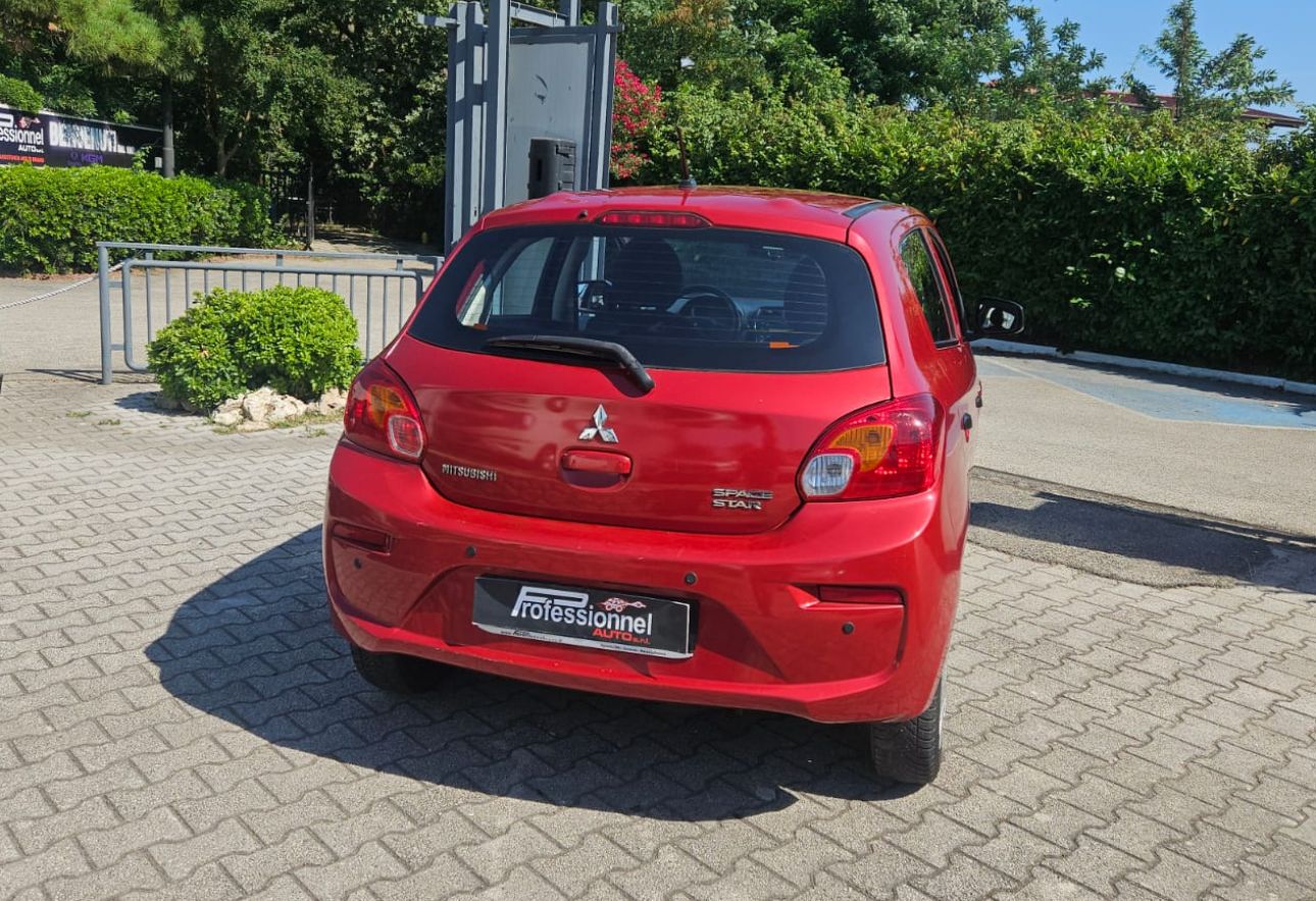 Mitsubishi SPACE STAR INVITE 1000 cc