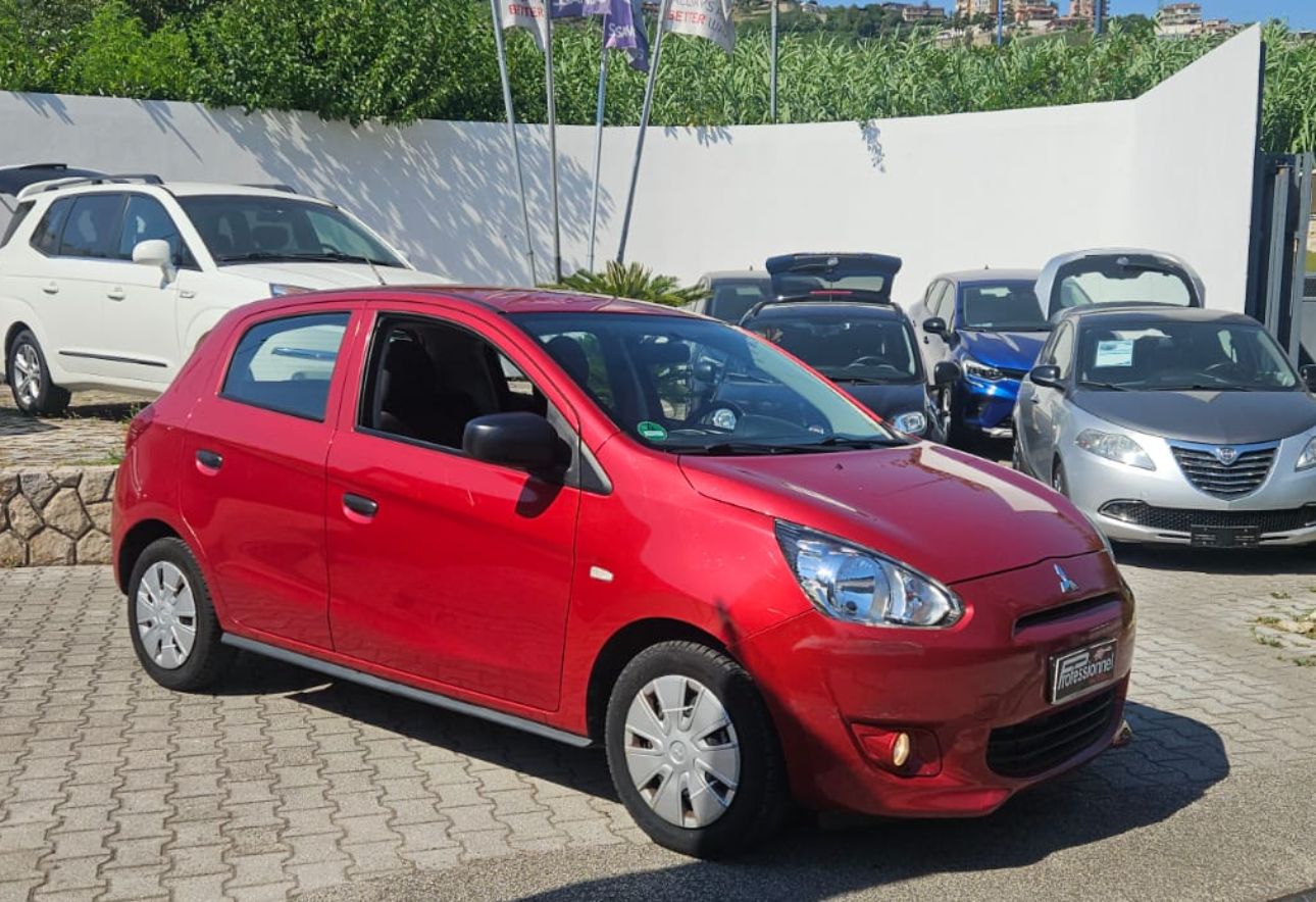 Mitsubishi SPACE STAR INVITE 1000 cc