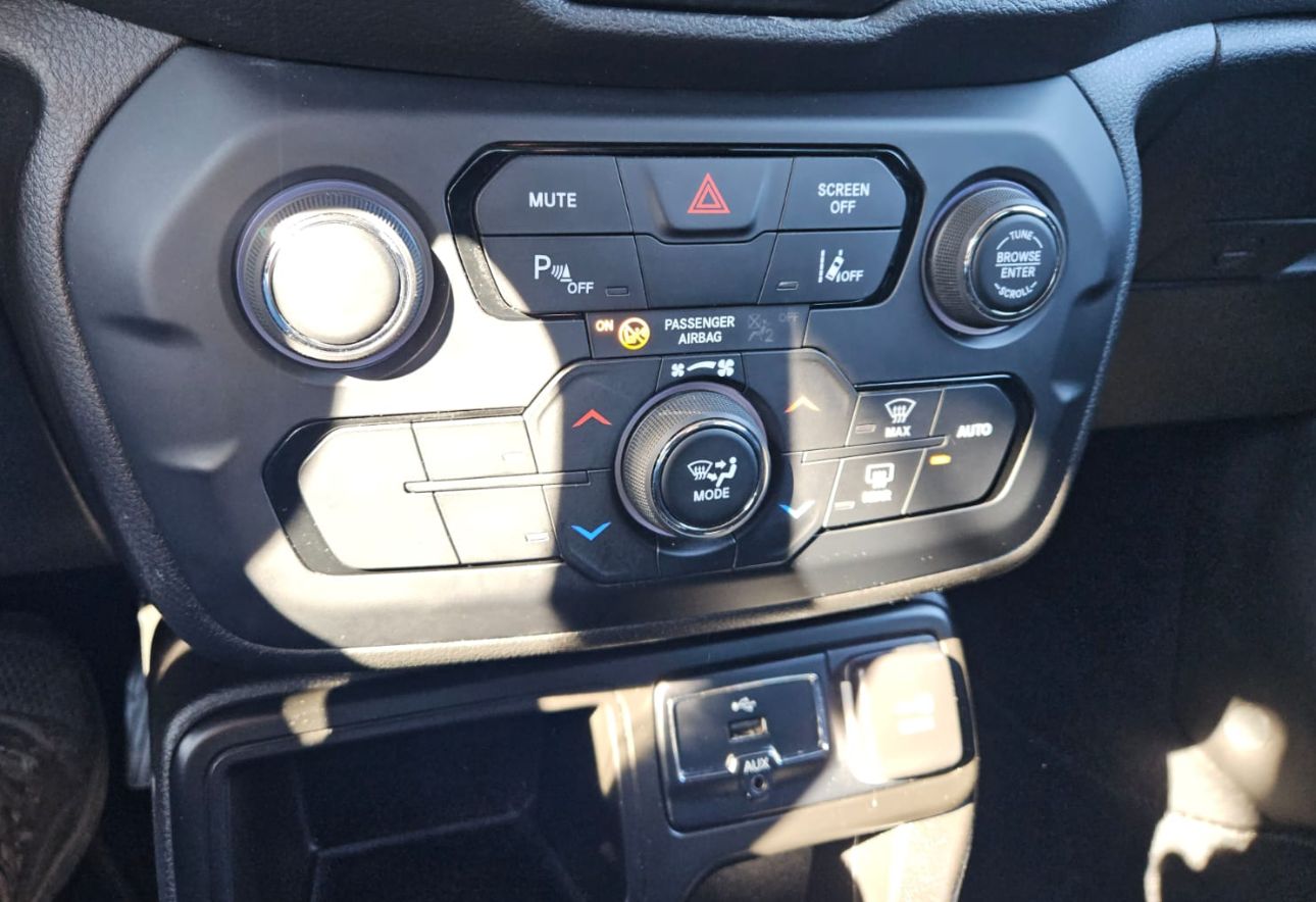 Jeep RENEGADE LIMITED 1000 cc