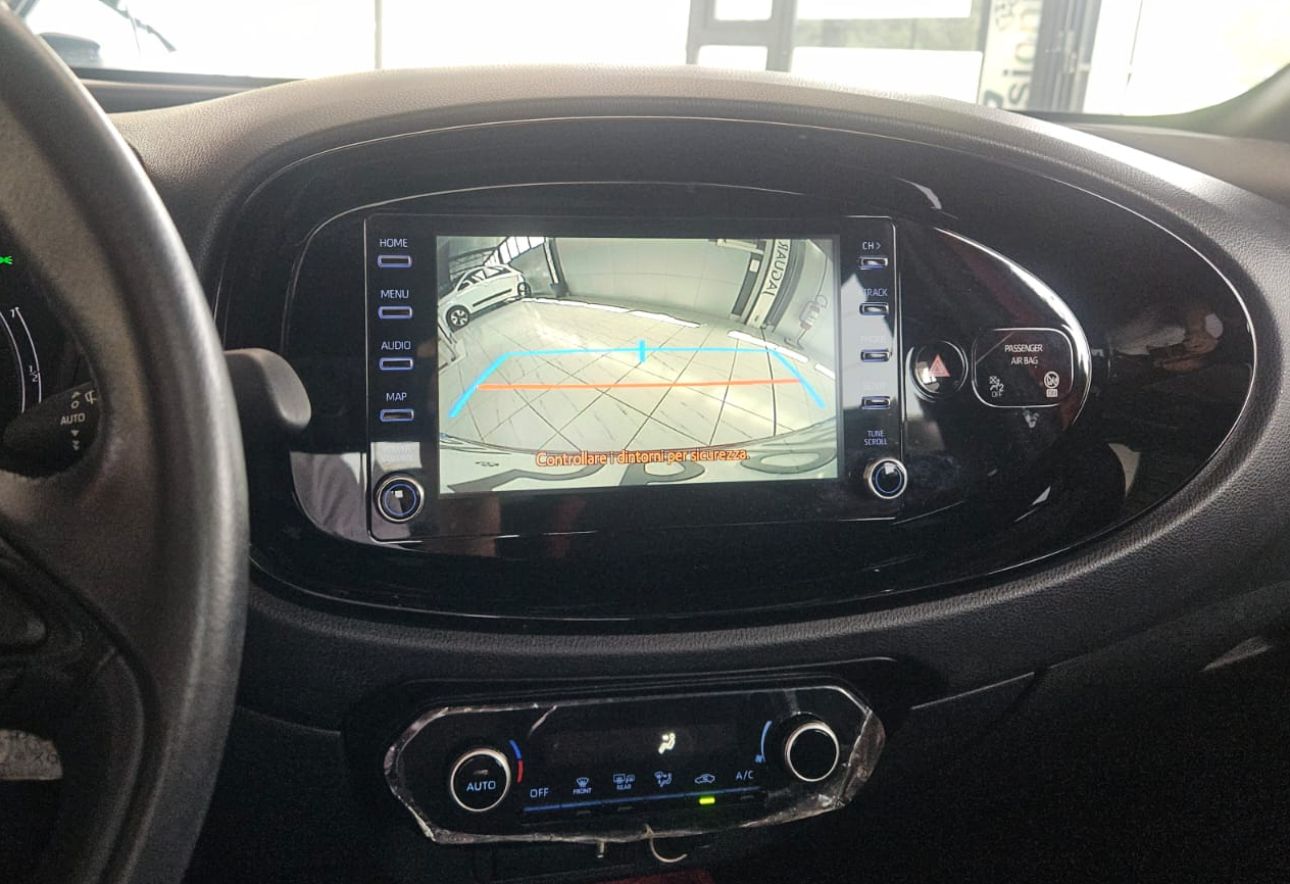 Toyota AYGO X - AIR trend 1000 cc