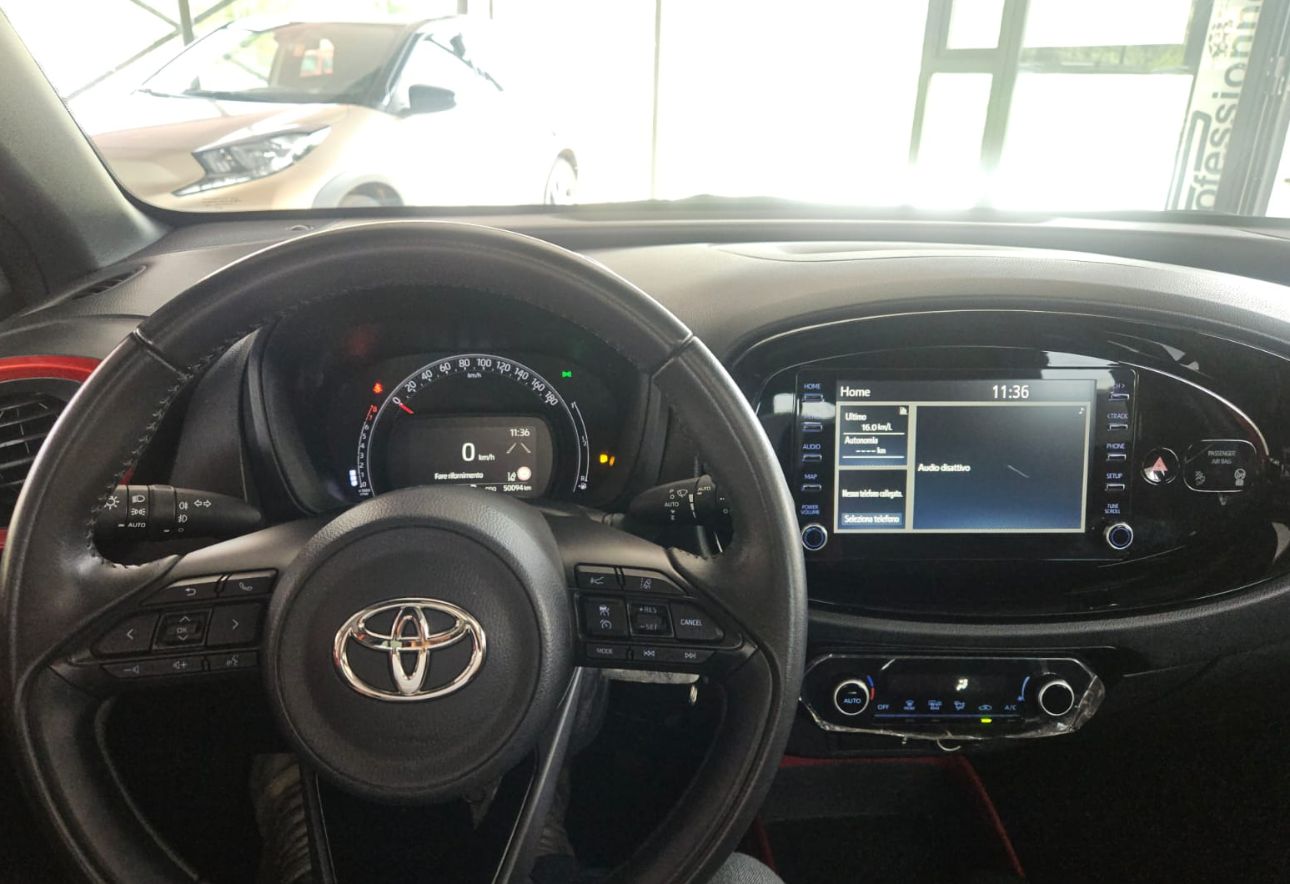Toyota AYGO X - AIR trend 1000 cc