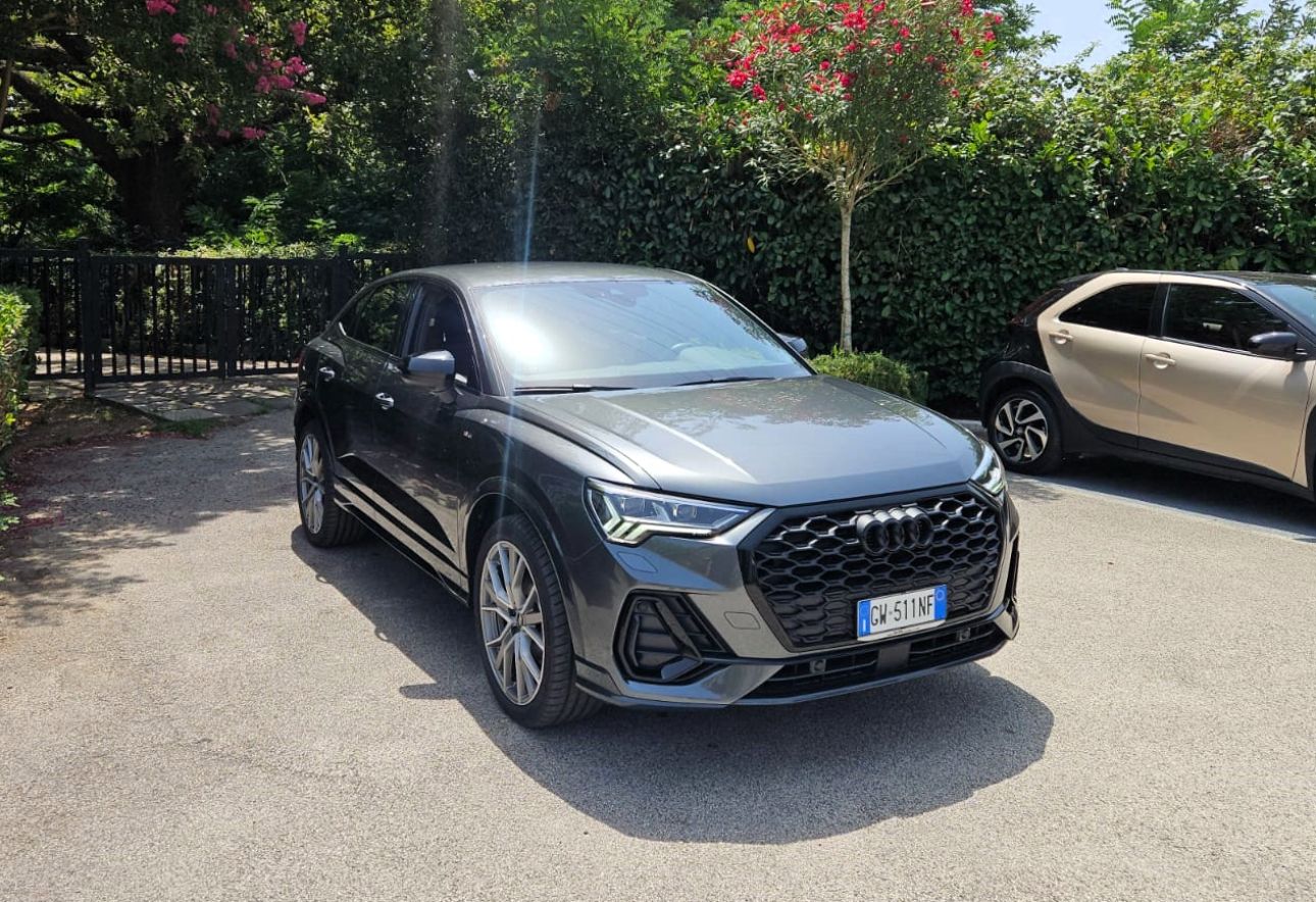 Audi Q3 SPB 35TDI S LINE S-tronic Black Identity 2000 cc