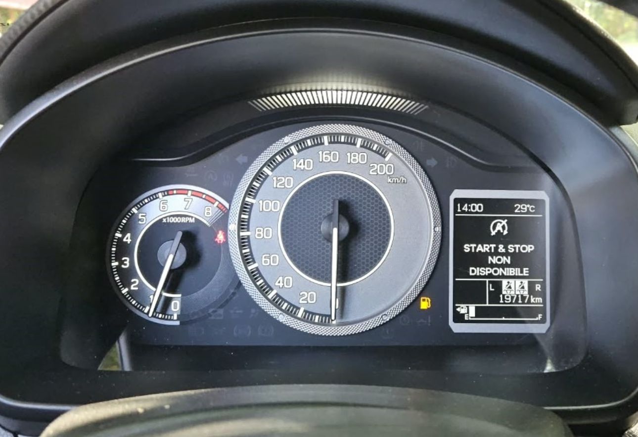 Suzuki Ignis HYBRID TOP 1200 cc