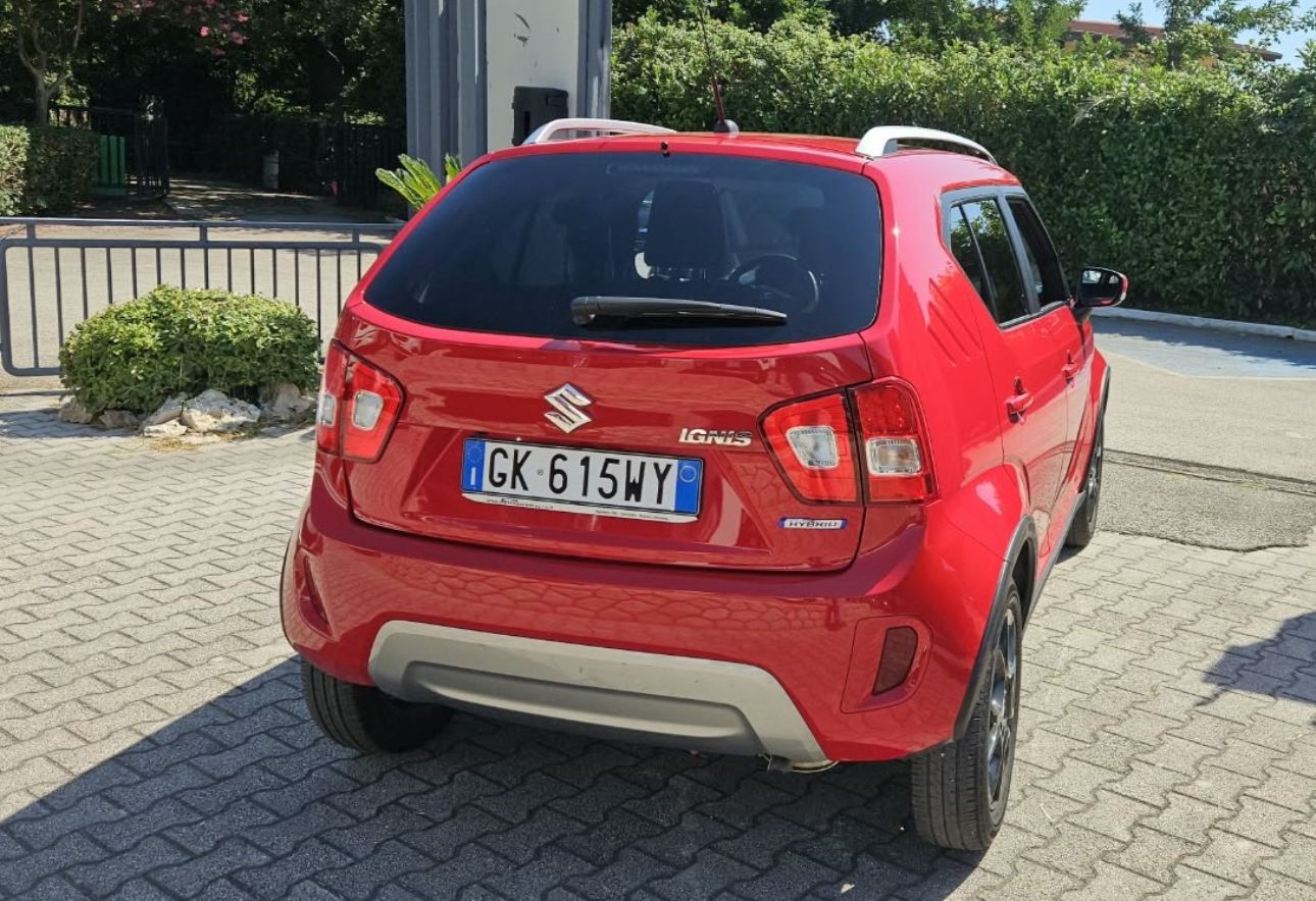 Suzuki Ignis HYBRID TOP 1200 cc