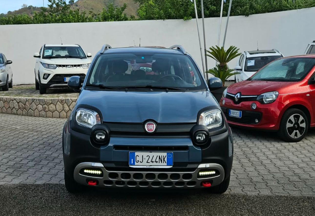 FIAT PANDA Cross FireFly Hybrid