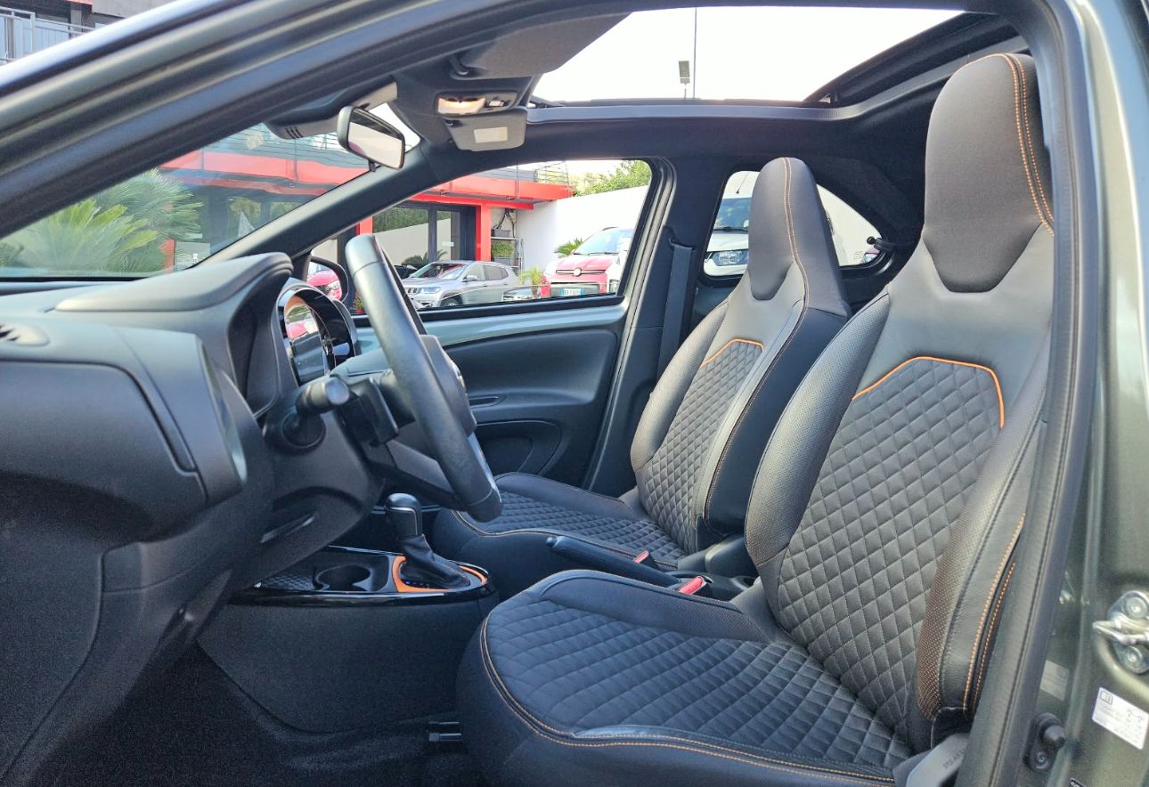 Toyota AYGO X LIMITED - AIR S-CVT 1000 cc