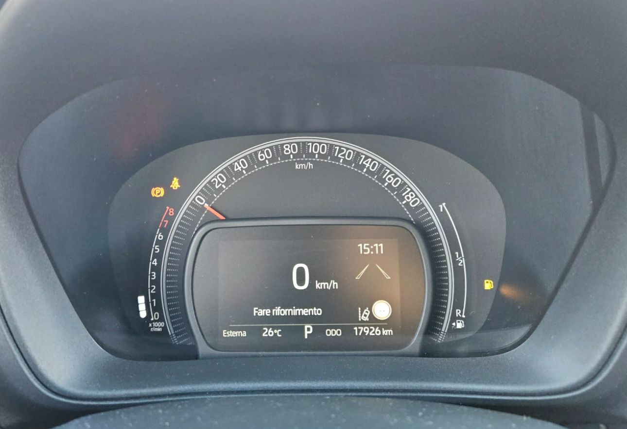 Toyota AYGO X LIMITED - AIR S-CVT 1000 cc