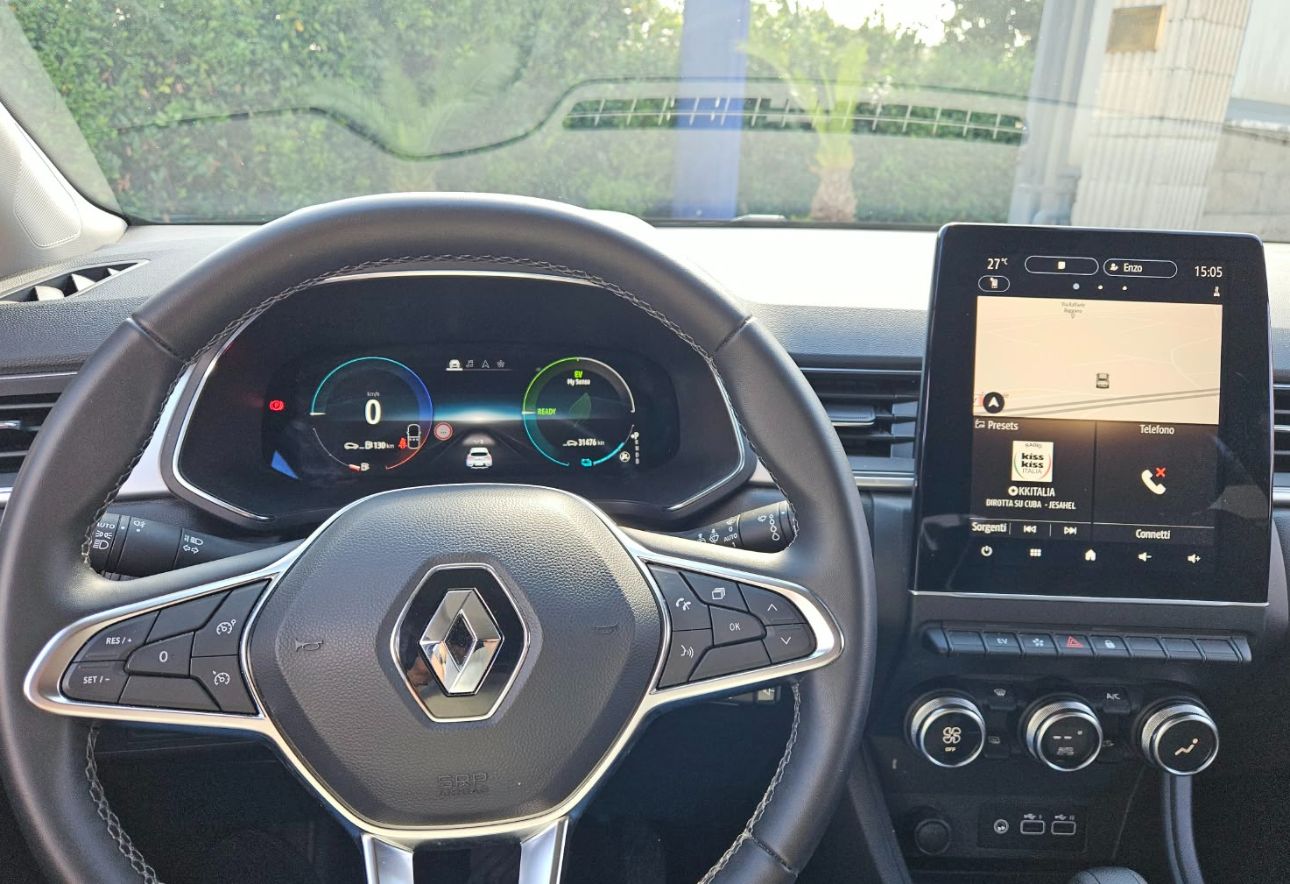 Renault CAPTUR Renault Captur E-Tech techno 1600 cc