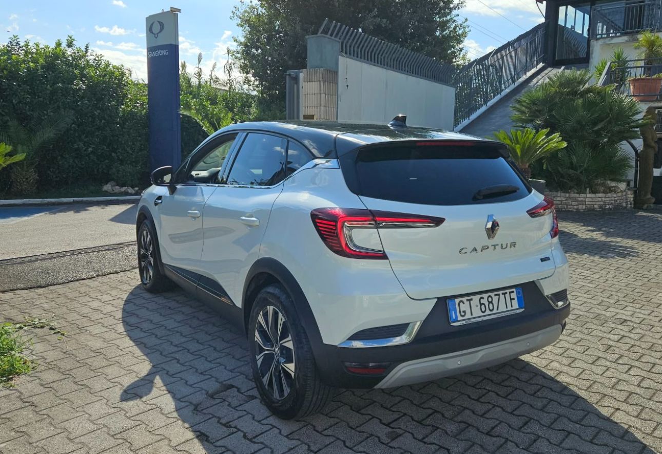 Renault CAPTUR Renault Captur E-Tech techno 1600 cc