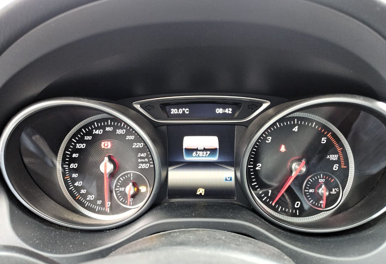 Mercedes CLA 200 d Premium 2200 cc