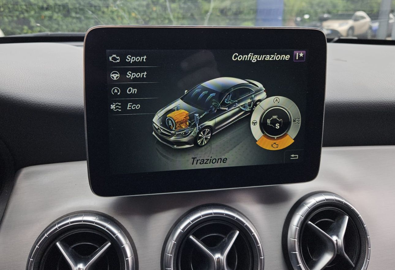 Mercedes CLA 200 d Premium 2200 cc