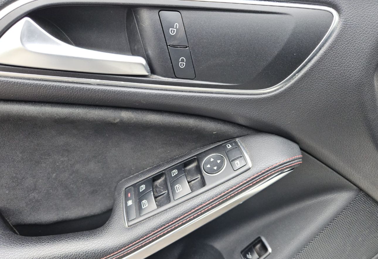 Mercedes CLA 200 d Premium 2200 cc