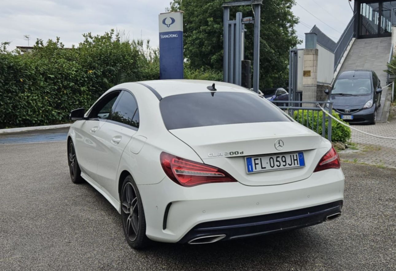 Mercedes CLA 200 d Premium 2200 cc
