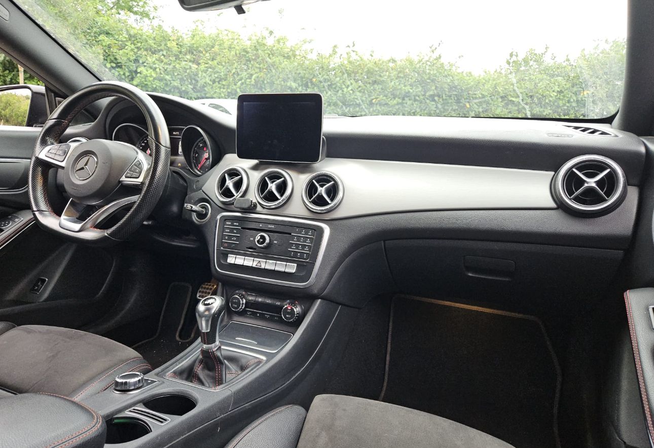 Mercedes CLA 200 d Premium 2200 cc