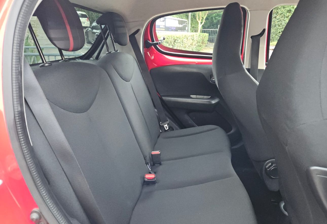 Peugeot 108 ALLURE 1200 cc