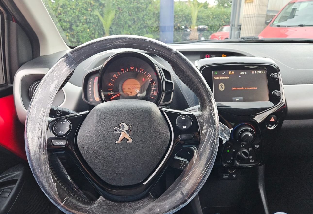 Peugeot 108 ALLURE 1200 cc