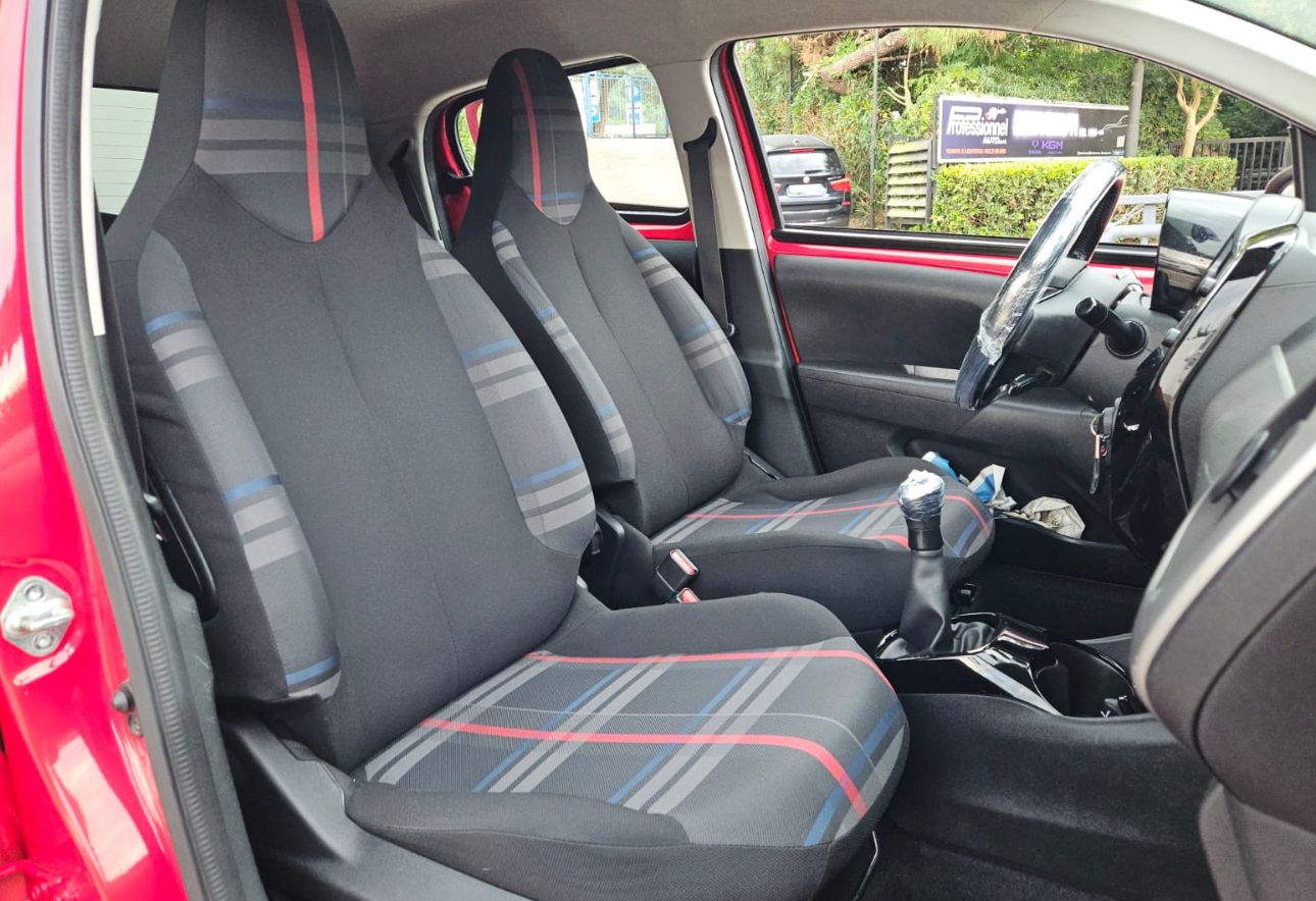 Peugeot 108 ALLURE 1200 cc
