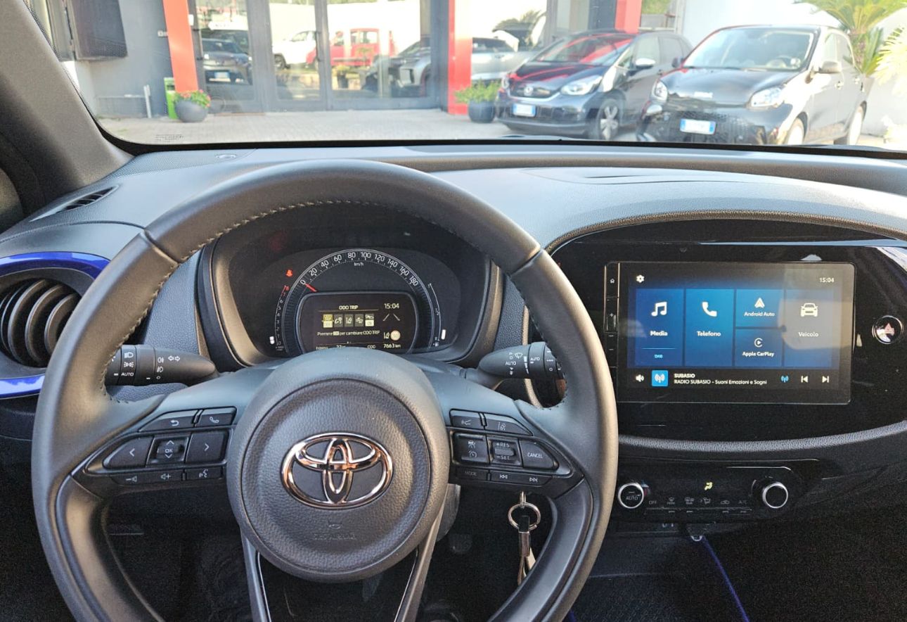 Toyota AYGO X TREND 1000 cc