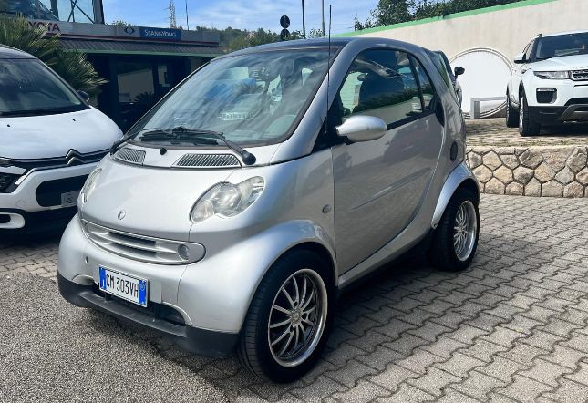 Smart fortwo COUPE